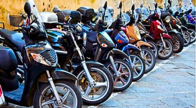 When Common Indians Buy Bikes, It Says More About the Economy Than Luxury Car Sales Ever Could